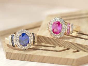 blue and pink sapphire rings set in yellow gold