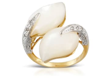 modern mother of pearl ring set in yellow gold
