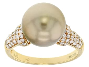 Tahitian pearl ring set in gold