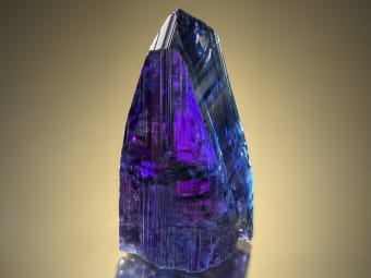 very large uncut tanzanite specimen