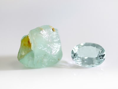 Aquamarine hot sale color stone