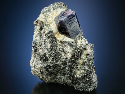 Corundum 1 synthetischer Stein 9x7 mm,Blue Saphire #34 Octagon Mohshärte 9,0 