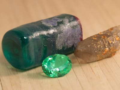 Natural vs Lab Grown Gemstones