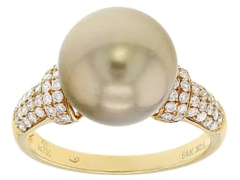 Tahitian pearl ring set in gold 